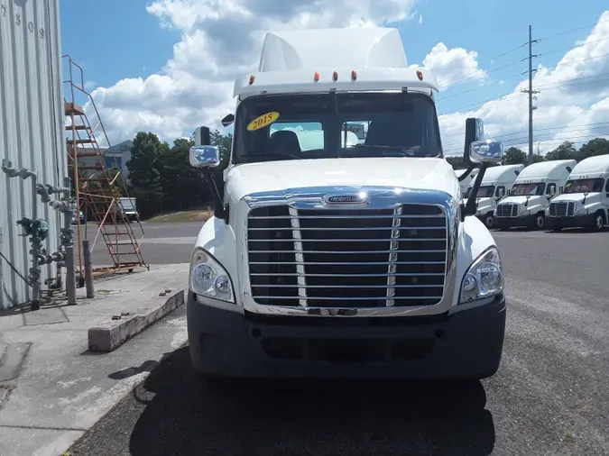 2015 FREIGHTLINER/MERCEDES CASCADIA 125