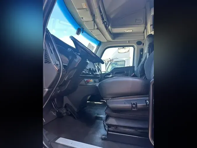 2025 Kenworth T680