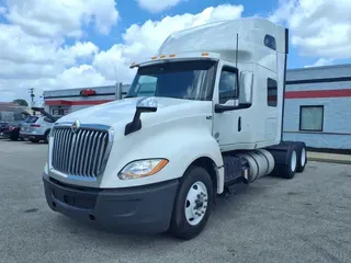 2019 NAVISTAR INTERNATIONAL LT625 SLPR CAB