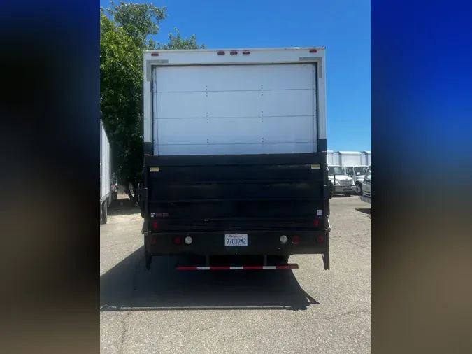 2019 ISUZU NQR