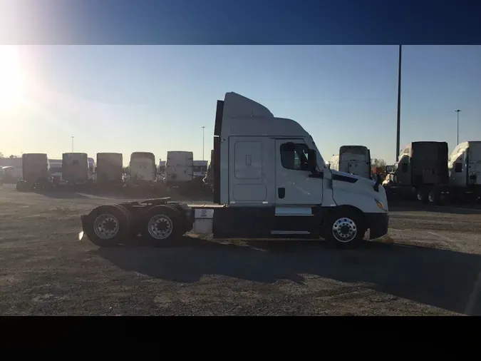 2022 Freightliner Cascadia 1260bbb2acc7351ae688a60a502c61feb61