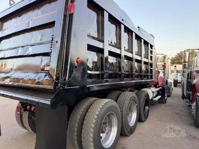 2008 MACK GRANITE GU713