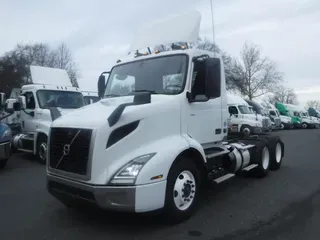 2019 VOLVO VNL