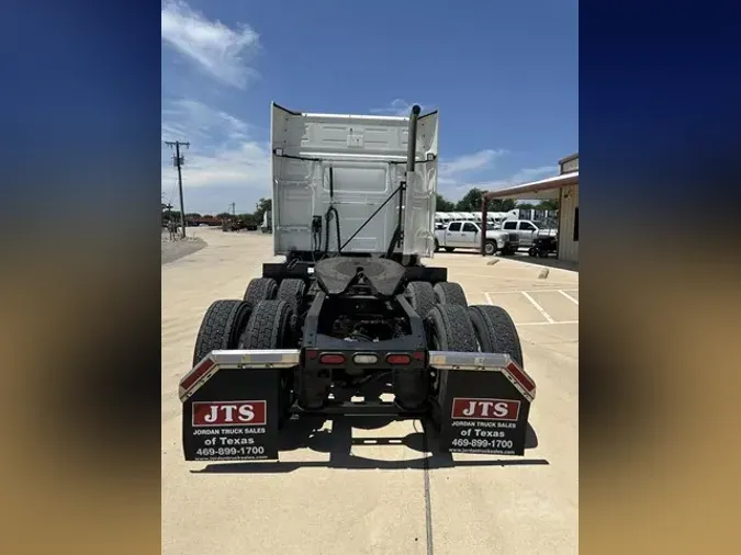 2020 VOLVO VNL64T740