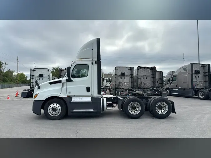 2020 Freightliner Cascadia 1260bc2ed7933f86a583f422185ea698419