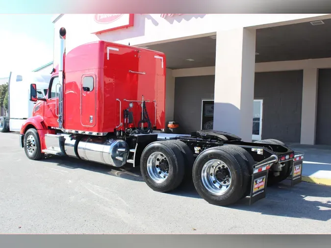 2023 Peterbilt 579