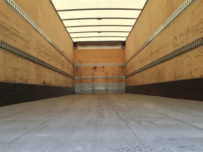 2020 FREIGHTLINER M2 106
