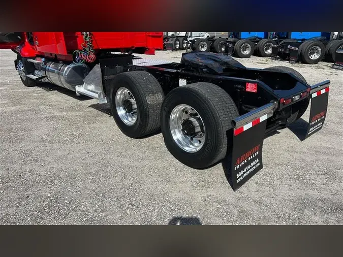 2021 VOLVO VNL740
