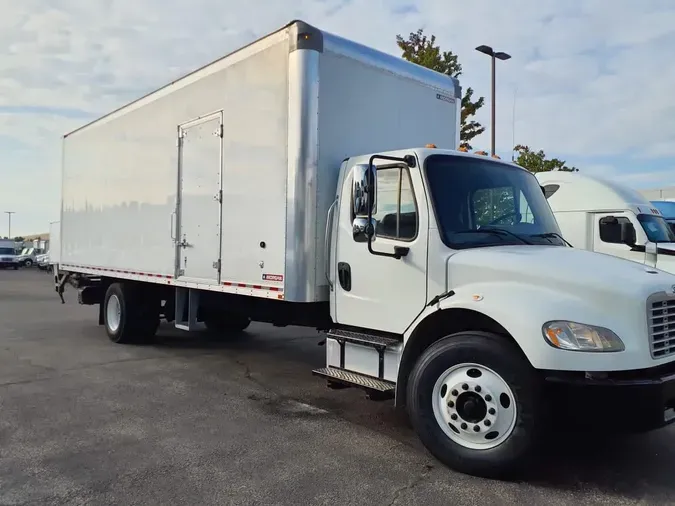 2018 FREIGHTLINER M2 106