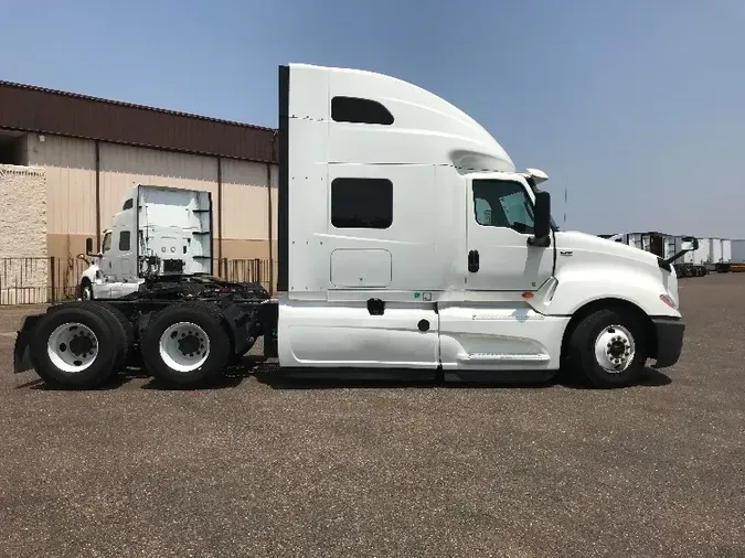 2020 International LT625