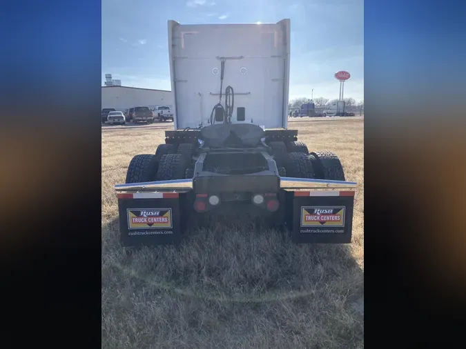 2022 Peterbilt 579