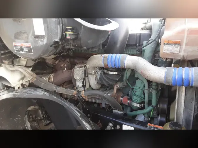 2019 Volvo VNL3000bcba1eaa15028ccf75591ed6a989f15