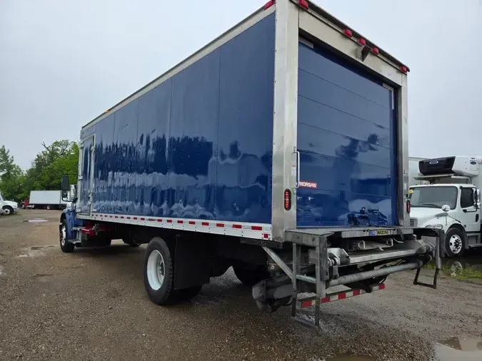 2018 FREIGHTLINER M2 106