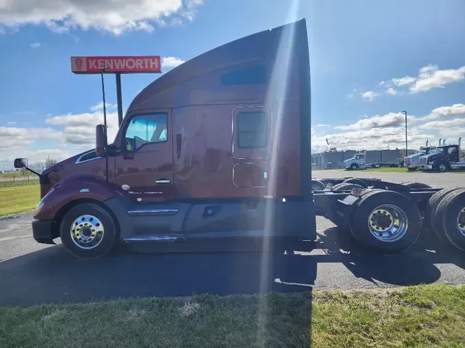 2021 Kenworth T680