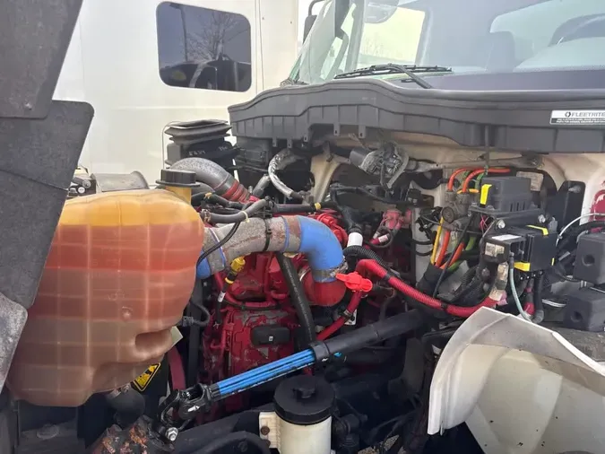 2019 NAVISTAR INTERNATIONAL 4300 SBA