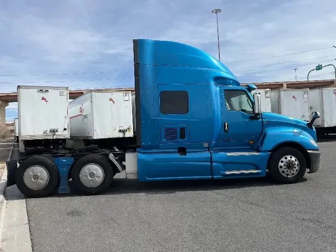 2019 International LT625