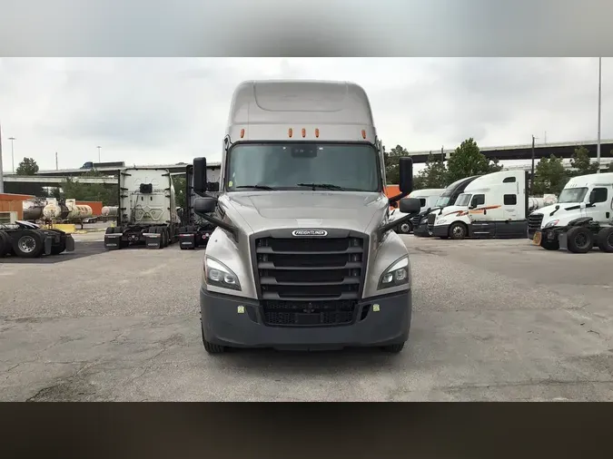2024 Freightliner Cascadia 126