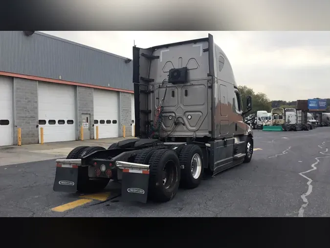 2022 Freightliner Cascadia 1260bda9498ed7c31f19a86ca04a362ed26