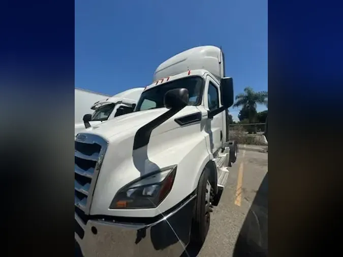 2019 FREIGHTLINER/MERCEDES NEW CASCADIA 116