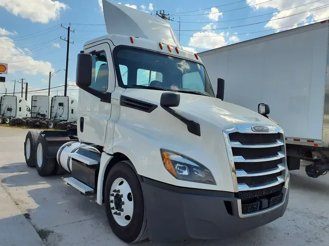 2018 FREIGHTLINER/MERCEDES NEW CASCADIA PX12664