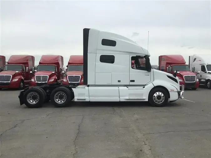 2024 VOLVO VNL64T7600be23123d61ae05f9447e91a928d63ca