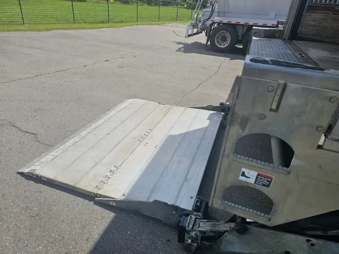 2018 UTILITY TRAILERS VS2DC 32/162/102