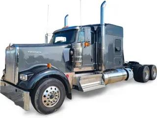 2025 Kenworth W900L