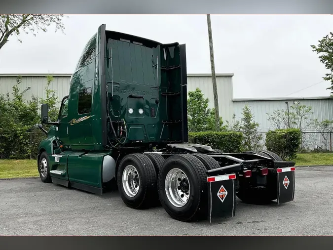2022 INT LT625 6x4