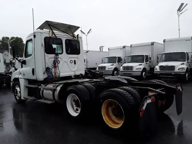 2019 FREIGHTLINER CASCADIA 125