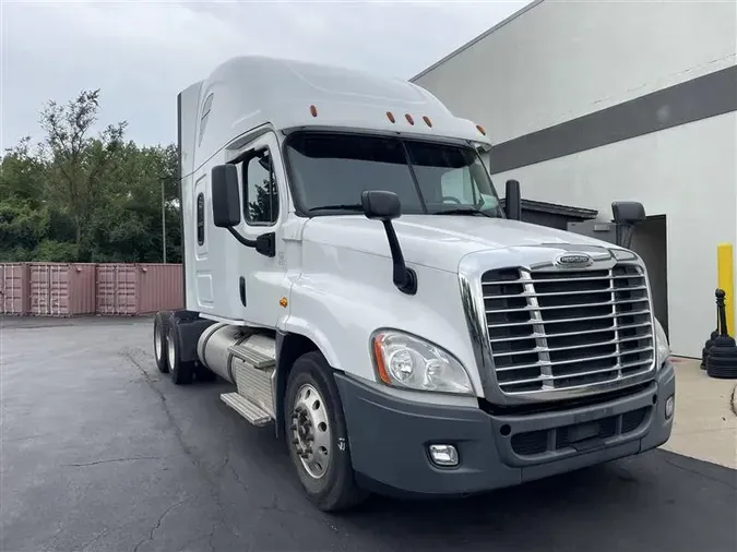 2019 FREIGHTLINER CASCADIA