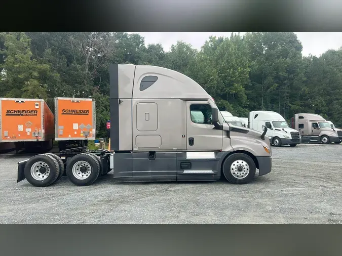 2023 Freightliner Cascadia 1260bec6ebee3282b76f536658cf241d6fe