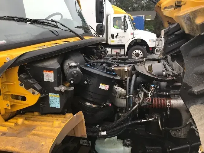 2018 Freightliner M2