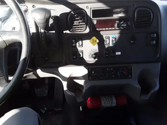 2020 FREIGHTLINER/MERCEDES M2 106