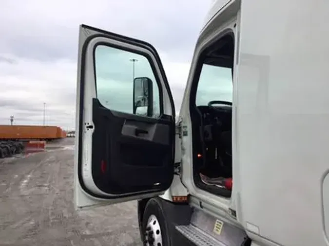 2020 Freightliner Cascadia