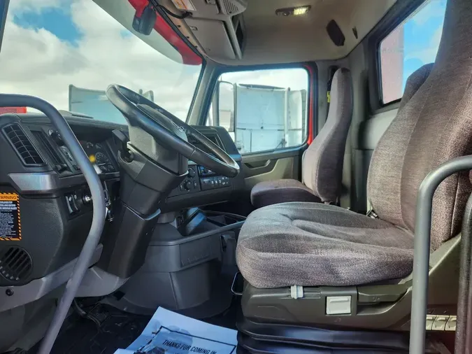 2020 VOLVO VNL62T