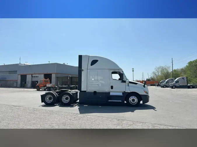2021 Freightliner Cascadia