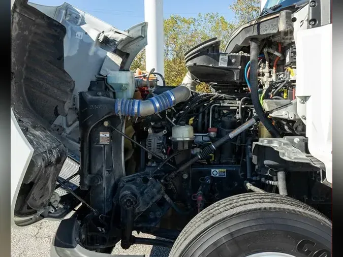 2016 KENWORTH T680