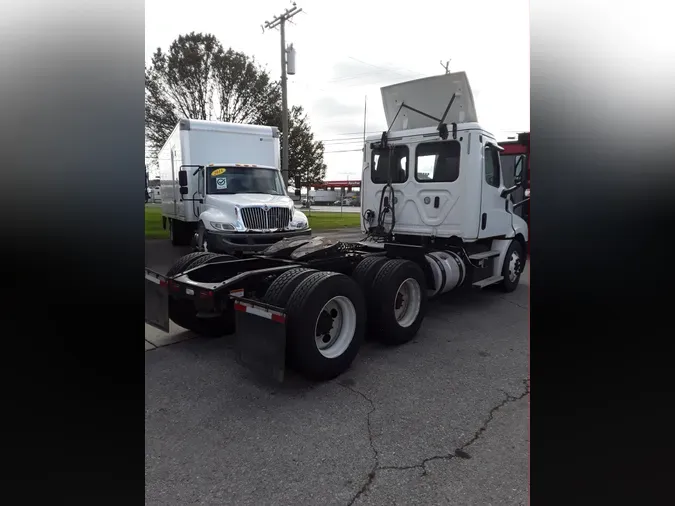 2019 FREIGHTLINER/MERCEDES PT126064ST