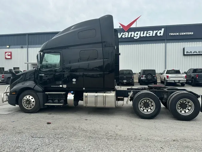 2019 Volvo VNL64T760