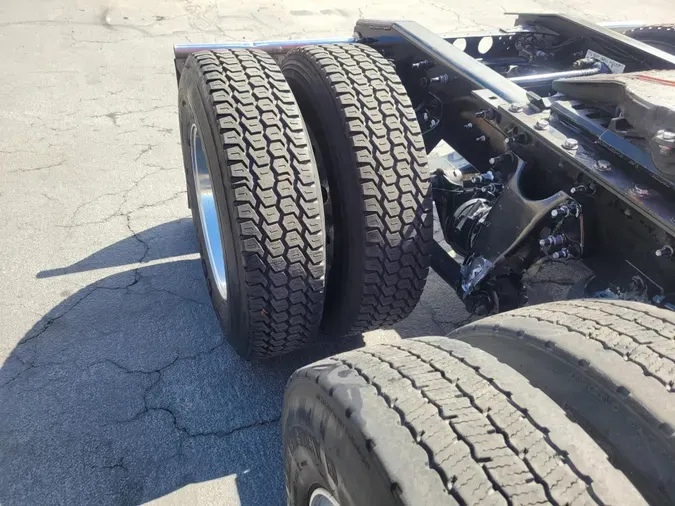 2023 International LT625