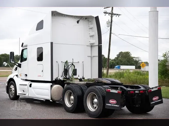 2022 PETERBILT 579