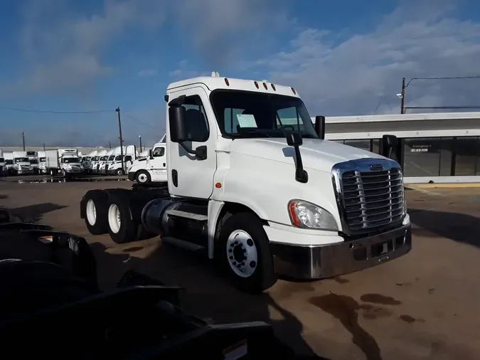 2018 FREIGHTLINER/MERCEDES CASCADIA 125