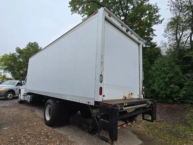 2016 FREIGHTLINER/MERCEDES M2 106