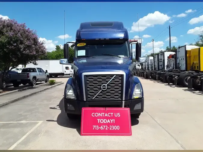 2019 VOLVO VNL64T 670
