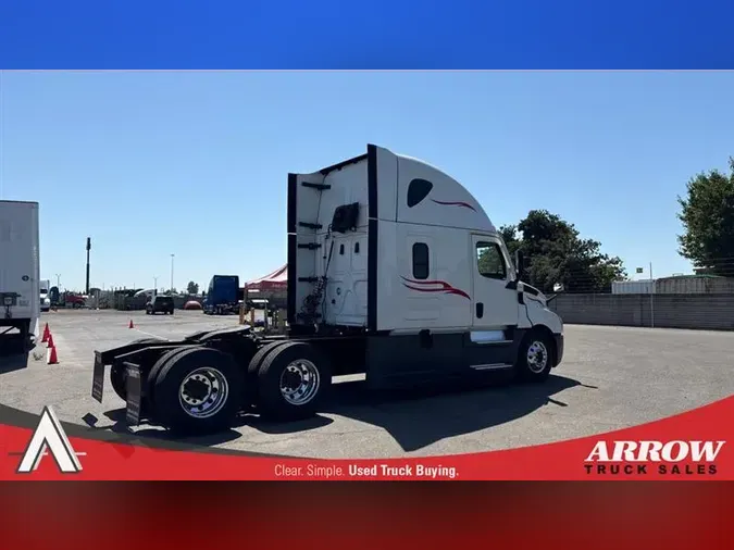 2021 FREIGHTLINER CA126