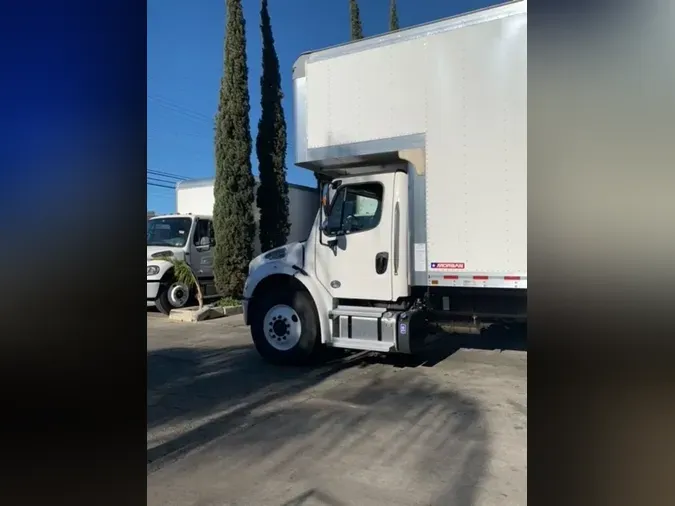 2020 Freightliner Business Class M2 106