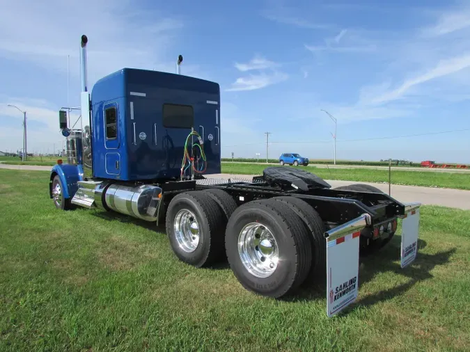 2026 Kenworth W900L