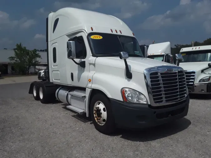 2019 FREIGHTLINER/MERCEDES CASCADIA 125