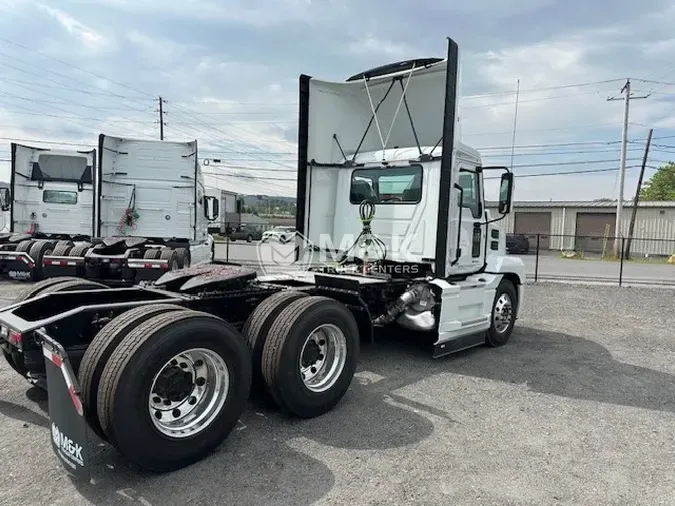 2025 MACK AN64T