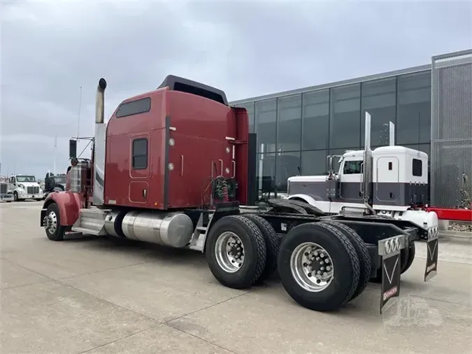 2018 KENWORTH W900